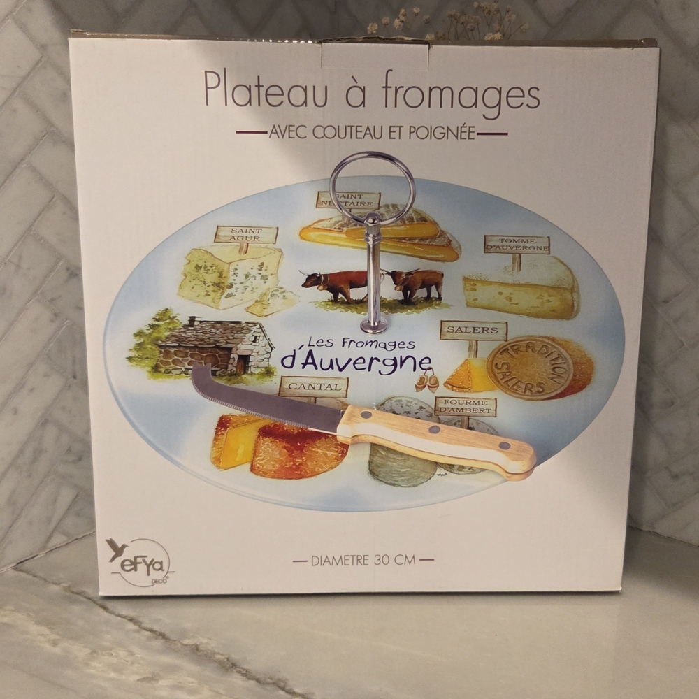 French Glass Cheese board — with knife and handle 30 Cm Diameter